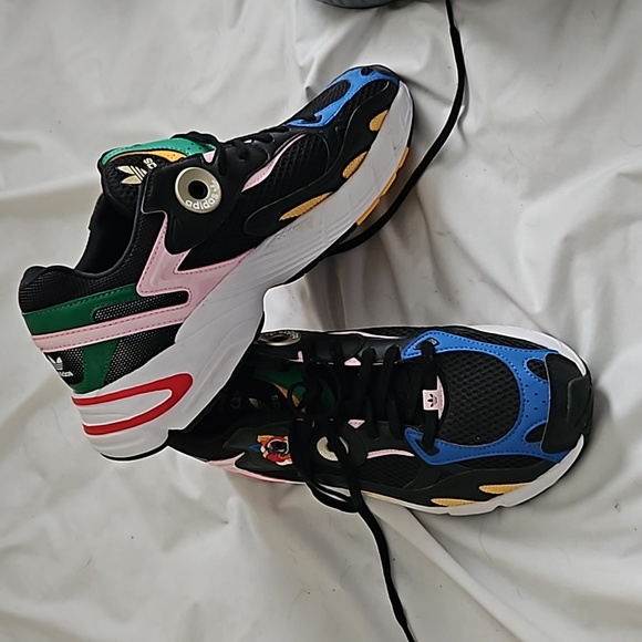 Adidas shows - Picture 2 of 5